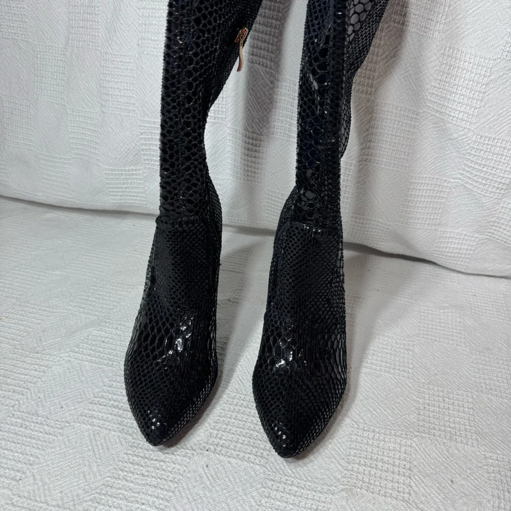 Rumbidzo Thigh High Rare Faux Snakeskin Pointed Toe Stilettos‎ Stretchy Boots 8